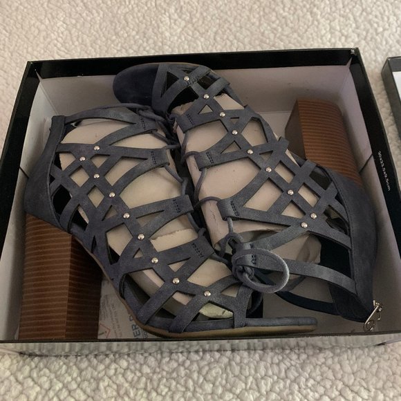 G by Guess Lace Up Sandal - Picture 8 of 8